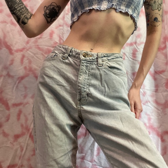 American Apparel Denim - Light Wash Mom Jeans - Picture 3 of 8
